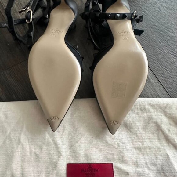 Valentino Garavani Rockstud Heels – Black Patent Leather, Size 6.5 - Picture 2 of 4